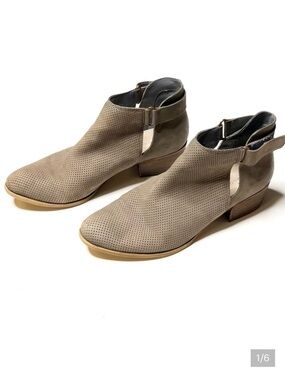 Caslon Tara Suede Perforated Booties Taupe Gray Cutout Ankle Boots 9.5